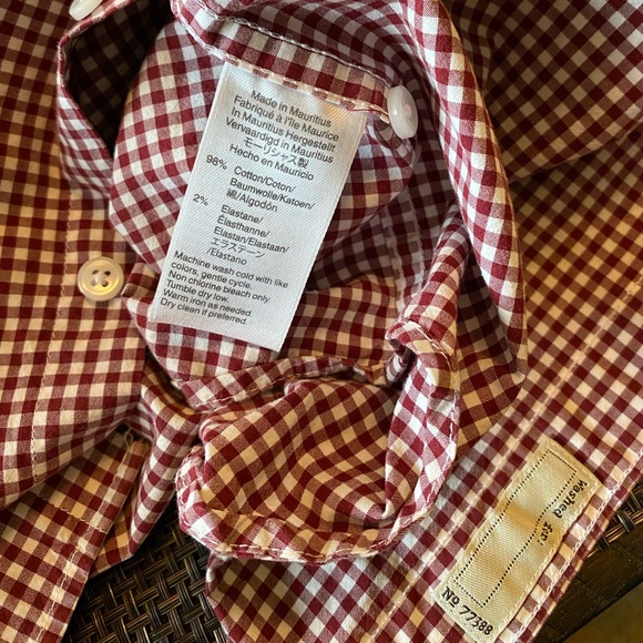 Men’s J. Crew slim untucked Oxford button down shirt, size small, red gingham - Picture 5 of 5